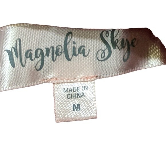 Magnolia Skye velvet textured floral swing dress event, semi formal size M - Picture 3 of 8